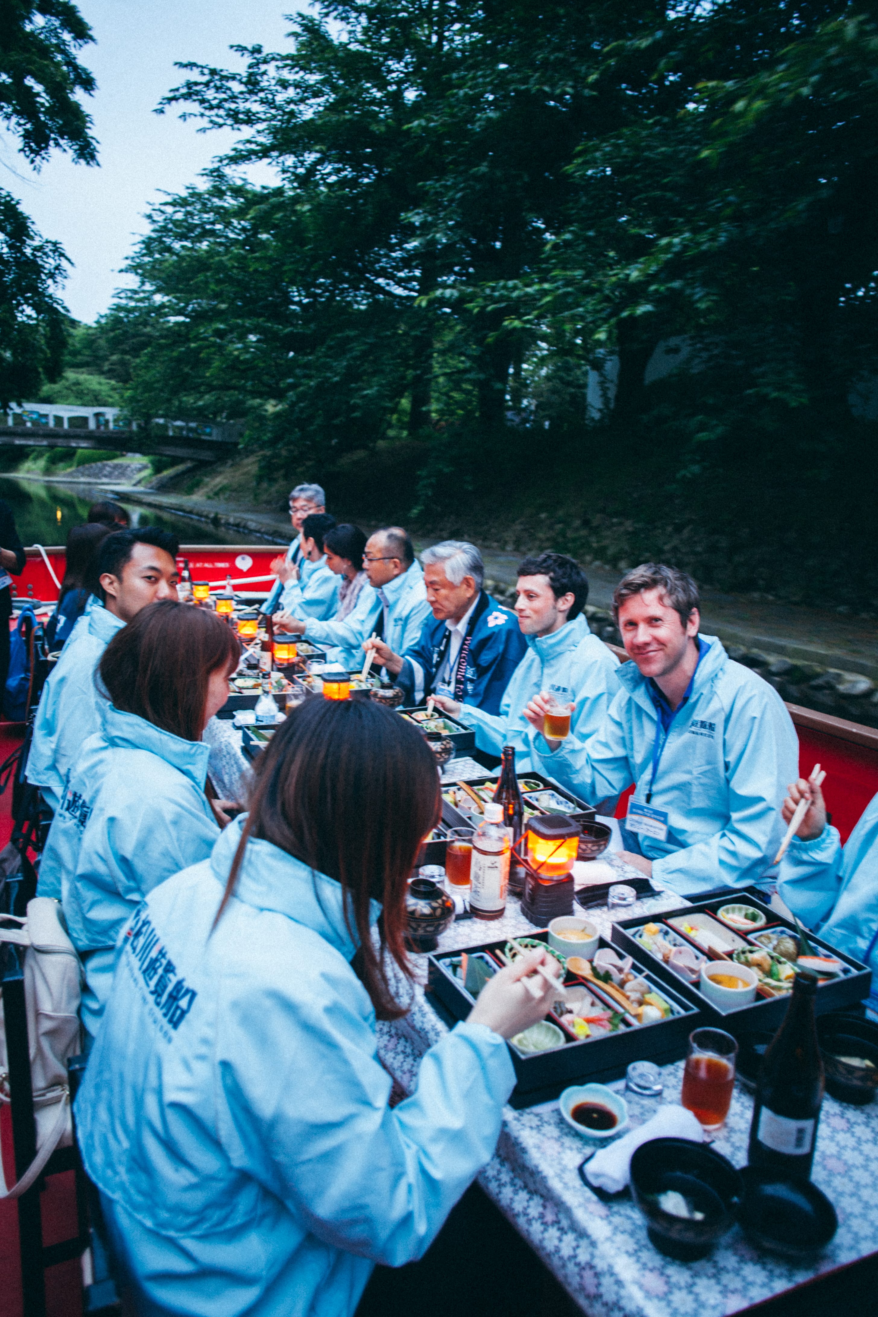 yakatabune-toyama-river-cruise_dinner_Minechika-Endo_kyoto-journal